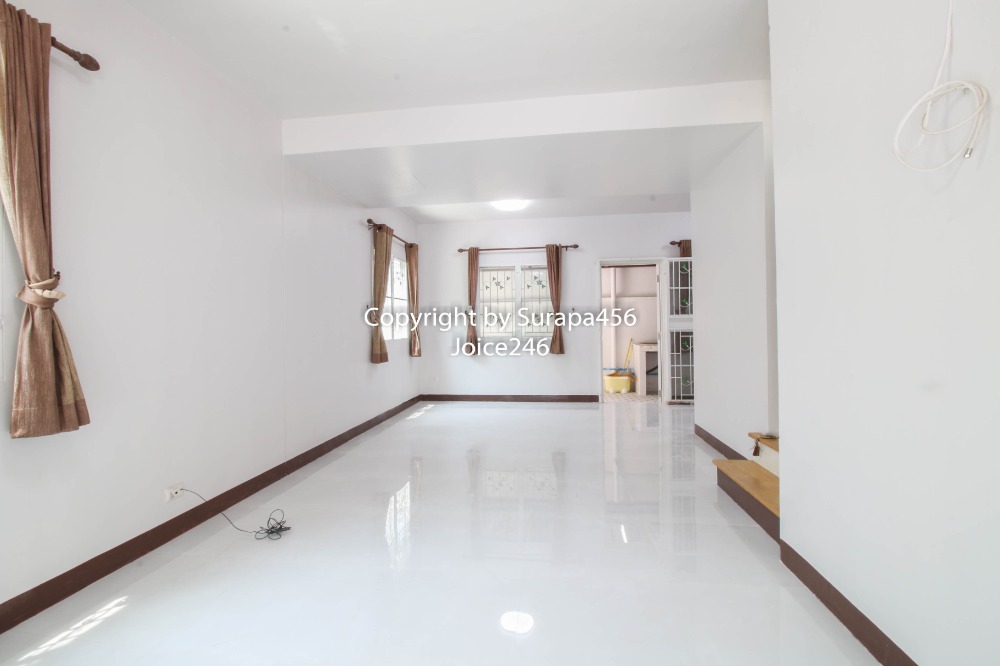 For SaleTownhouseNakhon Pathom : 2-story townhouse for sale, Pruksa Ville 56, Sam Phran, Salaya, corner house 23.7 sq m, newly renovated the whole house. The front of the house is wide. Behind Central Salaya