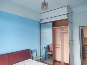 For SaleCondoPattanakan, Srinakarin : Condo for sale, Saint Charm, room 36 sq m., near the BTS, entrance to Soi Srinakarin 45 (SM511)