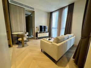 ให้เช่าคอนโดสาทร นราธิวาส : For Rent 1 bedroom The Reserve Sathorn Luxury Condo High floor Near BTS Chong Nonsi Fully furnished Ready to move in