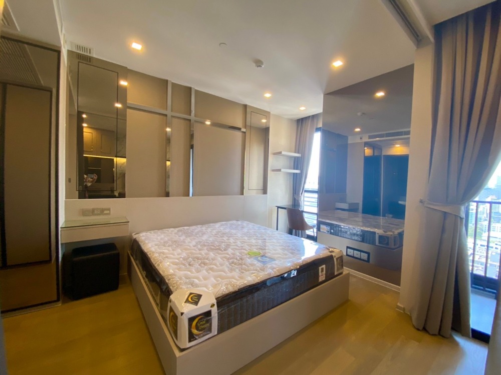 For RentCondoSukhumvit, Asoke, Thonglor : Condo for rent: Ashton Asoke in Modern 1, 1 room, size 35, 23rd floor, City View, next to MRT Sukhumvit and near BTS Asoke, 35,000 per month.