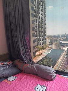 For SaleCondoRattanathibet, Sanambinna : Condo for sale: The Politan Rive, swimming pool view, fully furnished, complete electrical appliances (S4233)