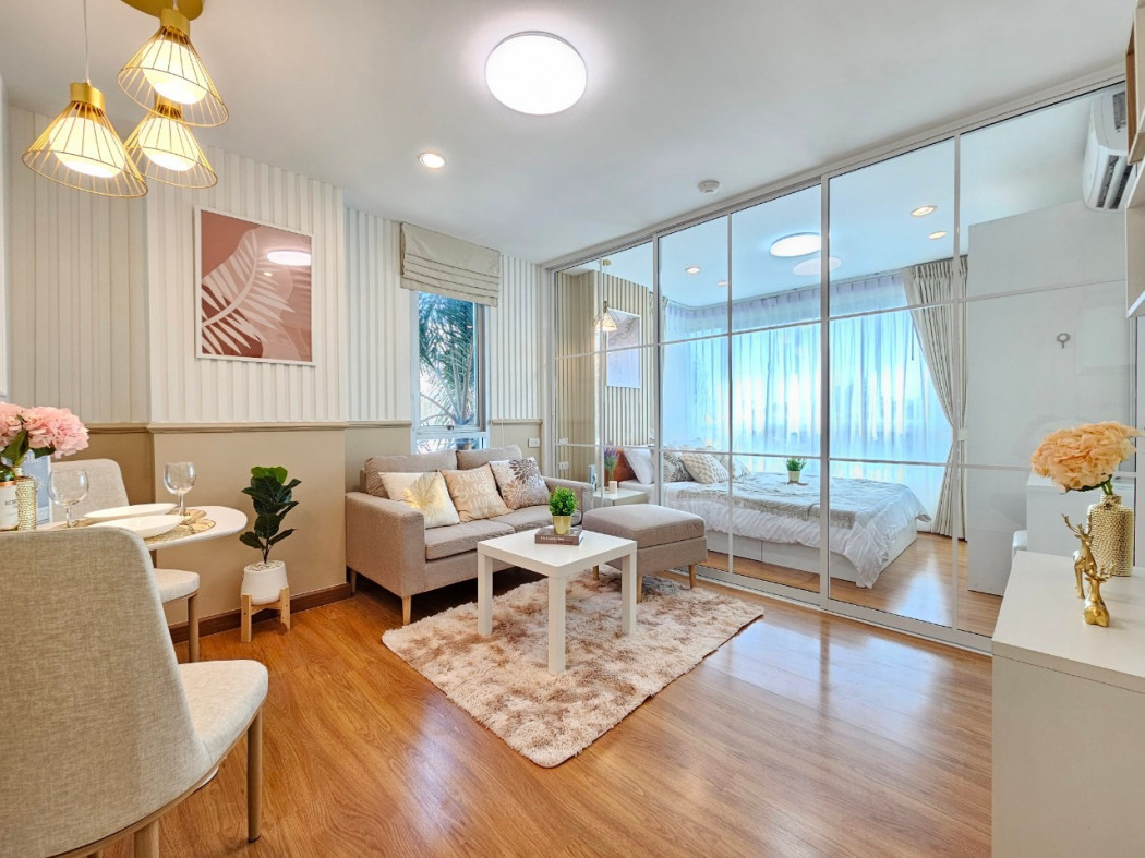 For SaleCondoKasetsart, Ratchayothin : Guaranteed to match the cover, corner room, condo for sale, newly renovated, everything as shown in the picture, W Condo Lat Phrao-Wang Hin.