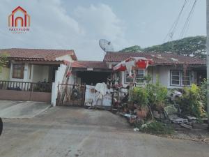 For SaleTownhouseKhon Kaen : Townhouse for sale, 27.4 sq m, Piman Thani Village (Non Tun Intersection), Mueang Kao Subdistrict, Mueang District, Khon Kaen. If interested, contact Supawee Fast Flow Property 095-4549444.