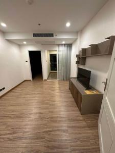 For RentCondoRama9, Petchburi, RCA : For rent SUPALAI WELLINGTON 2, large room 48 sq m., fully furnished, ready to move in, 16,000 baht per month.