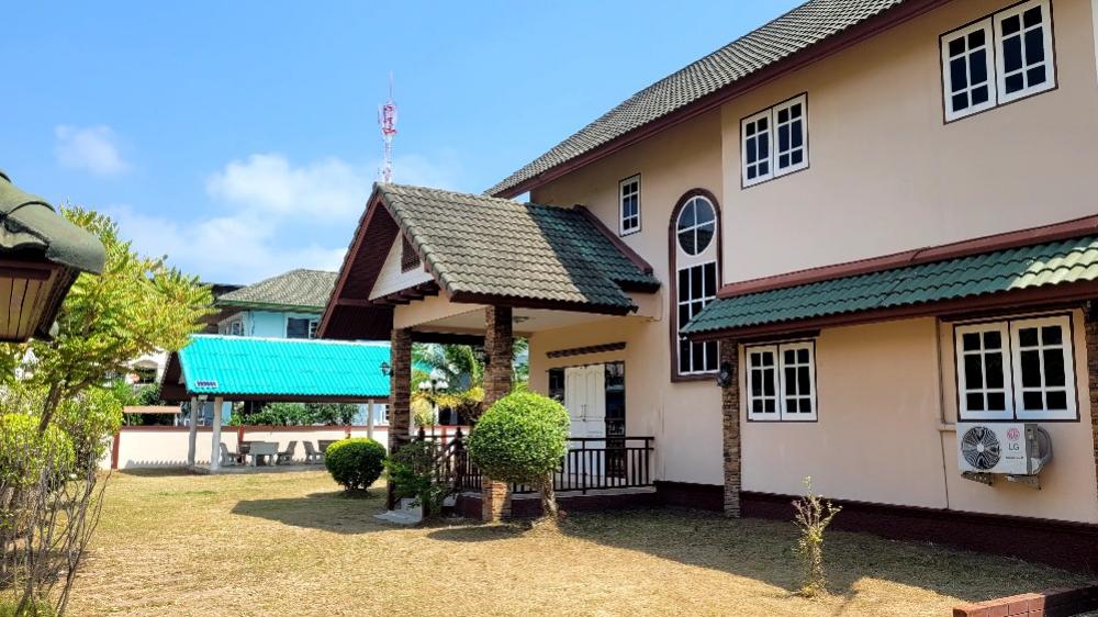 ให้เช่าบ้านระยอง : Home for rent in Rayong:ให้เช่าบ้านเดี่ยว180 ตรว.278 ตารางเมตร เพื่ออยู่อาศัยและ/หรือปรับเปลี่ยนเพื่อใช้พื้นที่ทางธุรกิจได้  โครงการเพลินใจ2 ระยองโทร.081-8129541