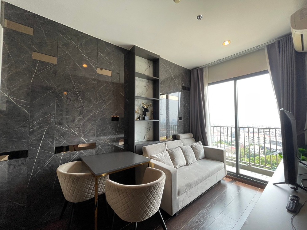 For RentCondoSukhumvit, Asoke, Thonglor : Pw0244 Project C EKKAMAI 🔥 Rent only 19,000 baht/month 🌺 Area size 31 sq m., 24th floor 🌺 1 bedroom, 1 bathroom.