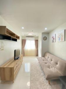 For RentCondoWitthayu, Chidlom, Langsuan, Ploenchit : Witthayu Complex / 58 sq m., 2 bedrooms, 1 bathroom.