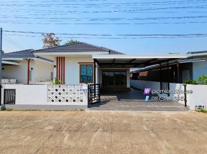 For SaleHouseChiang Mai : New house for sale, Mueang District, Tha Sala Subdistrict, new house, near Don Chan Super Highway, 2 km., 2 km. before Charoen Market, near Road 1317, just 1 km.