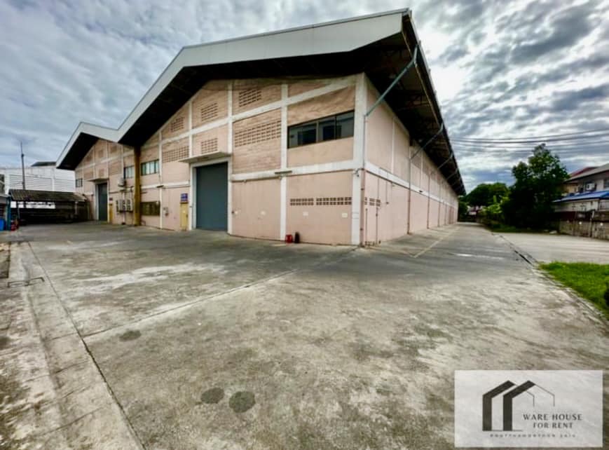 For RentWarehousePhutthamonthon, Salaya : (Available for rent) Warehouse size 2,000 sq m. Phutthamonthon Sai 4