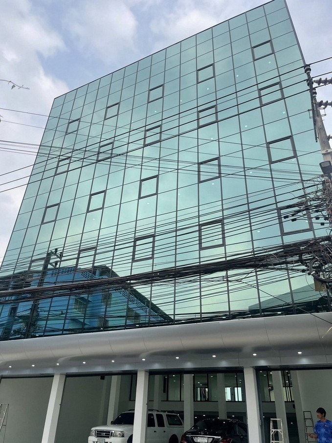 For SaleShophouseChokchai 4, Ladprao 71, Ladprao 48, : Building for sale/rent, Soi Lat Phrao 87, 6-story commercial building, usable area 1800 sq m., with 1 large elevator, Soi Lat Phrao 87, Pradit Manutham Road, Lat Phrao, Bangkok.