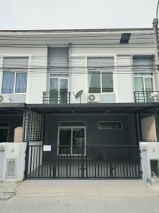 For RentTownhouseSamut Prakan,Samrong : Rent Casa City Bangna km.7 near Mega Bangna. Electrical appliances, air conditioners in every room