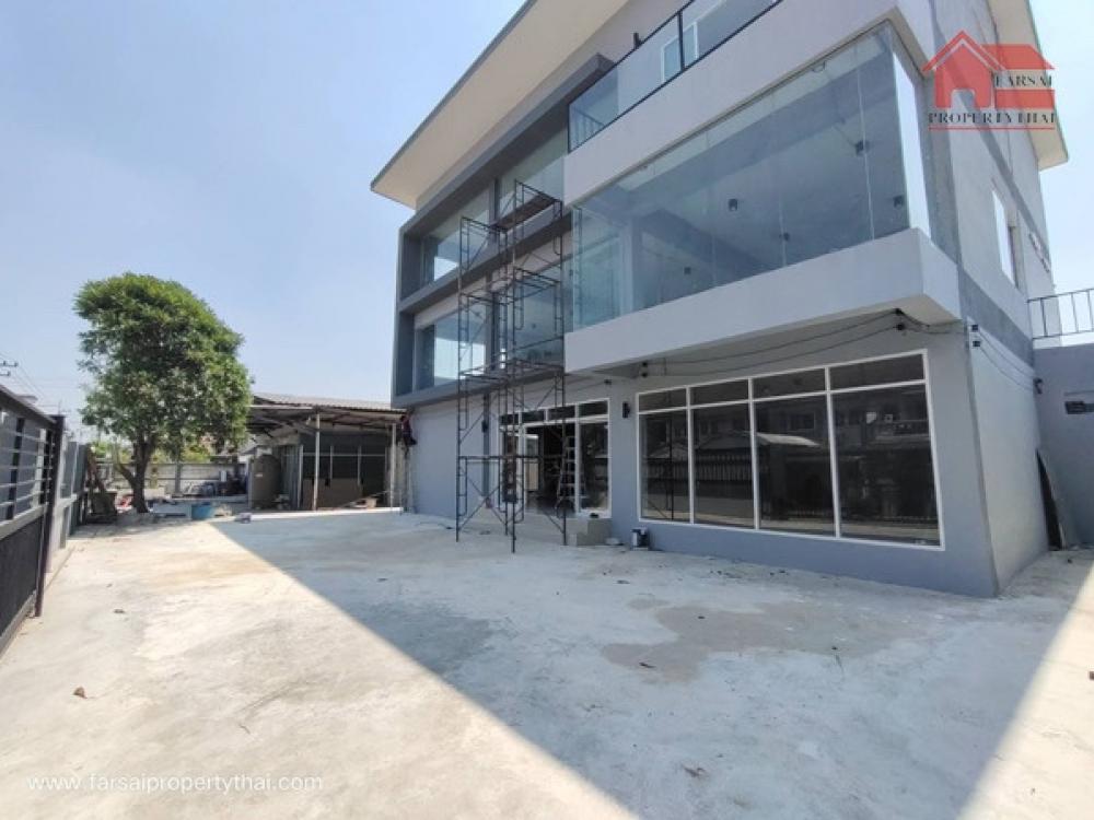 For RentOfficePathum Thani,Rangsit, Thammasat : Warehouse/warehouse for rent with 3-story office building (newly built), area 226 sq m, usable area 1,000 sq m, Lam Luk Ka Khlong 1 Road, rental price 70,000 baht/mo.
