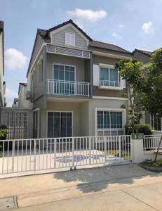 For RentTownhouseSamut Prakan,Samrong : House for rent!! Beautiful house decorated and ready to move in, The Village Bangna-Wongwaen 3 (The Village Bangna-Wongwaen 3) km. 10 **The house can be used as a home office. Commercial registration possible** Village next to Mega Bangna. You can drive i