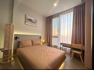 For RentCondoLadprao, Central Ladprao : For rent: The Crest Park Residence, beautiful room, ready to move in, near MRT Phahon Yothin. If interested, contact Line @841qqlnr