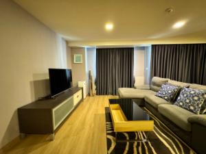 For RentCondoSilom, Saladaeng, Bangrak : For rent : Pearl Garden Condominium 1 bedroom. Fully furnished. Near BTS Chong Nonsi station.