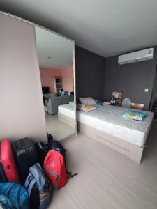 For SaleCondoOnnut, Udomsuk : Urgent sale🔥Aspire sukhumvit onnut, new project in the heart of On Nut, convenient travel, excellent central area, 7th floor, beautiful room, fully furnished, never rented out.