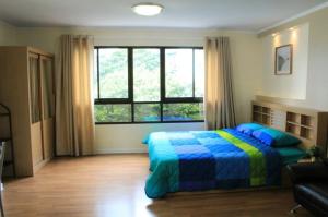 For RentCondoSathorn, Narathiwat : Lumpini Place Narathiwat 24 fully furnished, corner room 37.8 sq m.