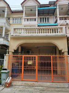 For RentTownhouseRama3 (Riverside),Satupadit : 2-story townhouse, Srithai Villa Village. Ratchada-Rama 3 Road, area 28 square meters.