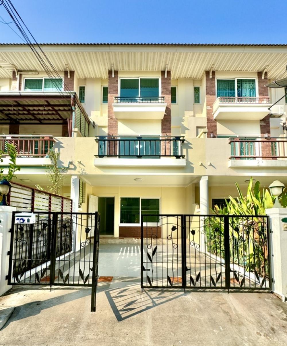 For SaleTownhouseSamut Prakan,Samrong : Cheap 3-story house for sale, Supalai Ville Srinakarin-King Kaew (Nam Daeng)