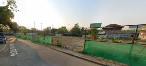 For RentLandKaset Nawamin,Ladplakao : Land for rent, size 523 square wah, corner plot, opposite Santiburi Village, along the expressway, rare location in the area along the Ekamai-Ramindra Expressway. (Pradit Manutham) 10 meters from the road along the expressway.
