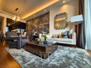 For RentCondoSukhumvit, Asoke, Thonglor : Nicely modern decorated 90sq.m 2bed unit for rent in Phrom Phong