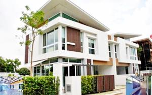 For RentHouseVipawadee, Don Mueang, Lak Si : BTS Phaholyothin Vibhavadi Rangsit Intersection Single house for rent 3 Storey partially furnished 4