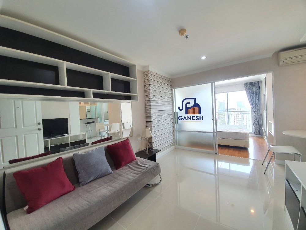 For RentCondoRama9, Petchburi, RCA : For Rent: Condo in the middle of Rama 9-Ratchada, good location, good society @Lumpini Place Rama 9 - Ratchada, size 1 bedroom, 35 sq m., beautiful built-in furniture, rent only 14,000 baht / month, near MRT Rama 9. 9 Central Rama 9