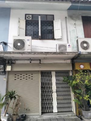 For RentShophouseSiam Paragon ,Chulalongkorn,Samyan : 2-story house for rent, opposite Pathumwan District, 2 air conditioners, 1 bedroom, 2 bedrooms, 27,000