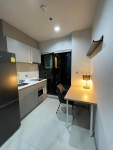 For RentCondoRama9, Petchburi, RCA : Condo for rent Life Asoke - Rama 9, fully furnished. Ready to move in