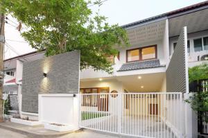 For RentHouseSukhumvit, Asoke, Thonglor : House for rent "Little tokyo" In the village of Khlong Tan Niwet