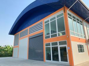 For RentWarehousePhutthamonthon, Salaya : Warehouse for rent with office, usable area 550 sq m., opposite Central Salaya, convenient travel.