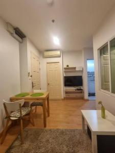 For RentCondoAri,Anusaowaree : Condo for rent, Life@Phahon - Ari, near BTS Saphan Khwai, about 450 meters.