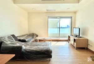 For RentCondoSathorn, Narathiwat : For RENT – Newly renovated 2 Bedroom with Washer near Sathorn at Baan Nonzee