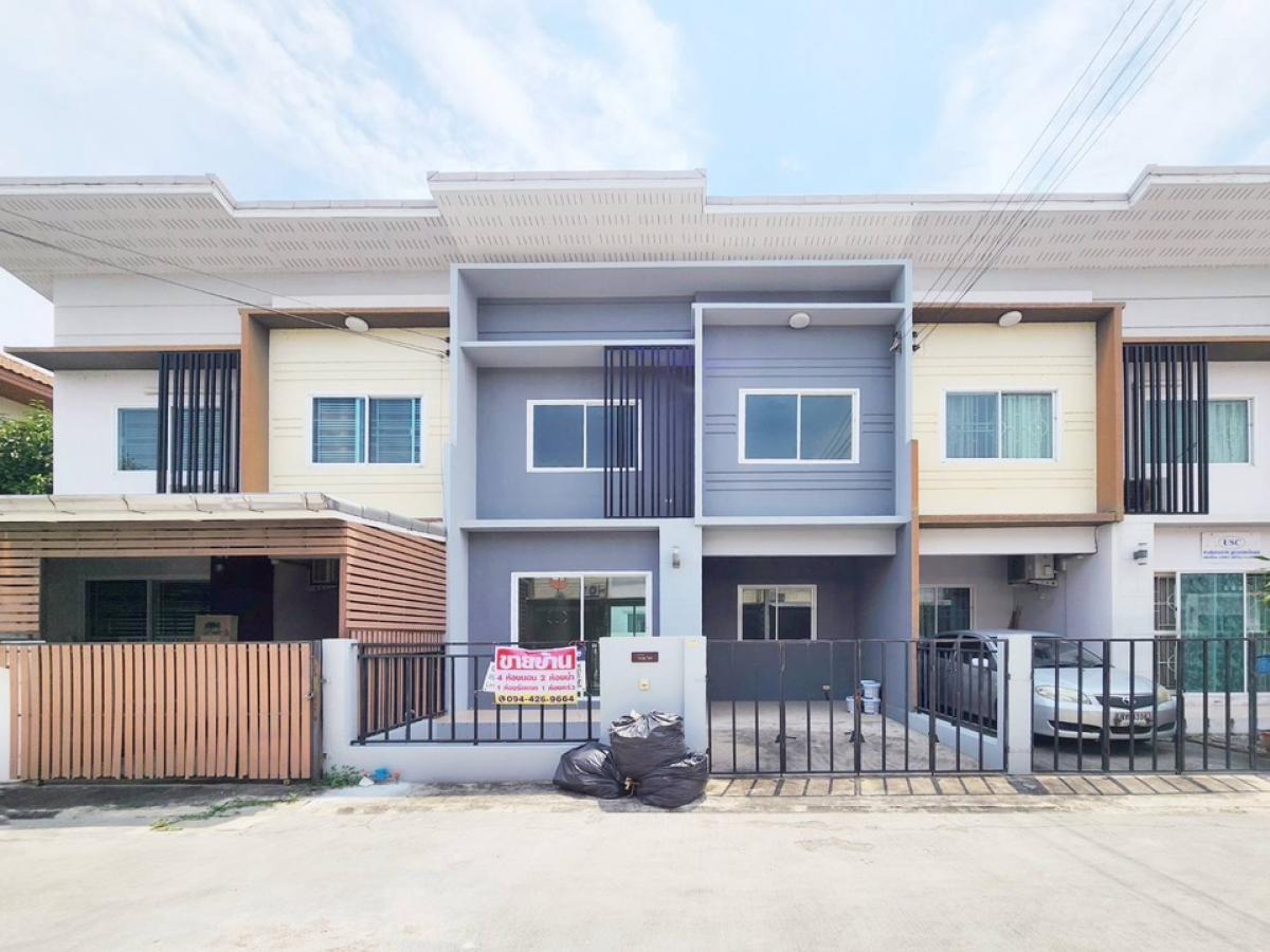 For RentTownhouseNonthaburi, Bang Yai, Bangbuathong : House for rent, 4 bedrooms, Modish Bang Bua Thong, good location, near Sarasas School and Central Westgate, near Kanchanaphisek Road, only 1 km.
