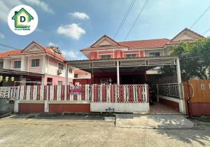 For SaleTownhousePathum Thani,Rangsit, Thammasat : Semi-detached house for sale, Pruksa D Rangsit, Khlong Sam
