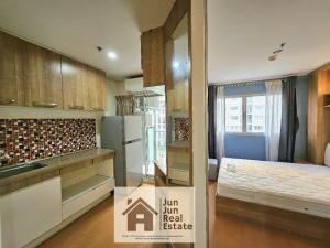 For RentCondoNawamin, Ramindra : Lumpini Condo Town Nawamin Ramindra, built-in room ** has a washing machine and microwave.