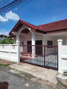 For RentHouseSriracha Laem Chabang Ban Bueng : !!Rent quickly!! Single house, Pha Daeng Garden Ville, 2 bedrooms, 2 bathrooms.