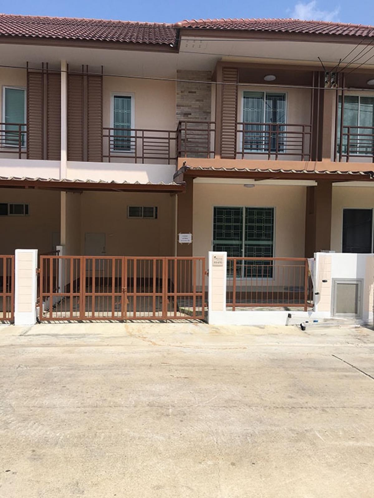 For SaleHouseRama 2, Bang Khun Thian : House for sale, I-Leaf Town project, Rama 2 KM.18 (4 bedrooms, 2 bathrooms, 2 kitchens), completely renovated. Complete with furniture and electrical appliances