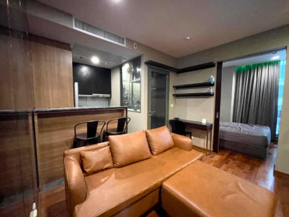 For SaleCondoRatchathewi,Phayathai : Urgent sale 1 bedroom 1 bathroom Wish Signature Midtown Siam 36.21 square meters (large room Ready to move in)