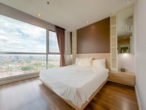 For SaleCondoThaphra, Talat Phlu, Wutthakat : Condo The Room Sathorn-Taksin, cheapest price in the project, best view, BTS view, no buildings blocking it, on the 21st floor, size 75.2 sq m, 2 bedrooms, 2 bathrooms, 1 closed kitchen.