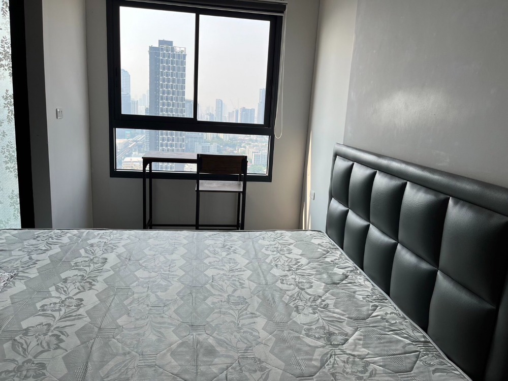 For RentCondoOnnut, Udomsuk : Condo for rent, IDEO Sukhumvit 93, next to BTS Bang Chak, very convenient, lots of food, coffee shop, fully furnished with electrical appliances, open view.