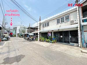 For SaleTownhouseChaengwatana, Muangthong : 2-story townhouse for sale, Chaengwattana, Pak Kret 18/1, near the Pink Line BTS. Next to Chaengwattana Road