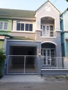 For SaleTownhouseLadkrabang, Suwannaphum Airport : For sale, 2-story townhouse, Phanason Villa 10 Village. Chaloem Phrakiat Road 9 Soi 48