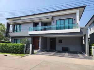 For RentHouseBangna, Bearing, Lasalle : Single house for rent, The City Bangna, new project. Elegantly decorated, fully air conditioned. There are 4 bedrooms, 5 bathrooms, 1 maids room. Rental price 350,000 baht per month.