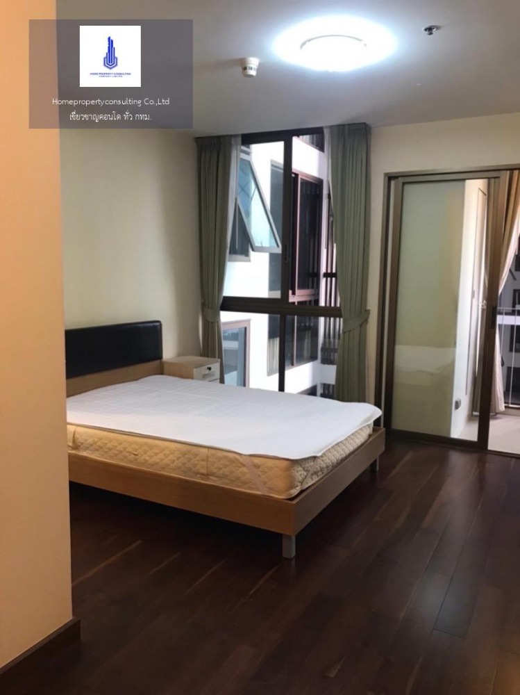 For RentCondoWongwianyai, Charoennakor : For rent at Ideo Sathorn-Taksin Negotiable at @c555 (with @ too)