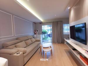 For SaleTownhouseSamut Prakan,Samrong : Selling with tenant‼️ Newly renovated house ready to move in Indy Indy 2 km.7 (H23038)