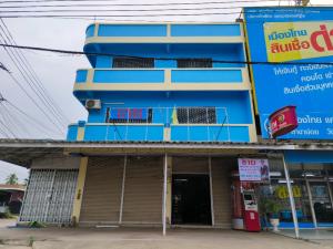 For SaleShophouseKamphaeng Phet : For sale cheap, 2 commercial buildings, next to Tha Makhuea Road, Kamphaeng Phet 4, Wang Khaem Intersection, area 79 sq w., corner room, addition to the back of the house, location near the fresh market at Wang Khaem Int