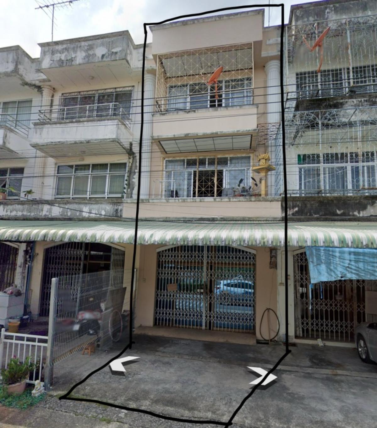 For SaleShophouseHatyai Songkhla : Shophouse for sale, commercial building, 1 unit, Rat Uthit Road 29, Hat Yai District.