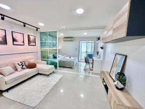 For SaleCondoBang Sue, Wong Sawang, Tao Pun : 🏡𝗥𝗲𝗴𝗲𝗻𝘁 𝗛𝗼𝗺𝗲 𝟲/𝟭 𝗣𝗿𝗮𝗰𝗵𝗮𝗰𝗵𝗲𝘂𝗻 Fully decorated, fully furnished, perfect, convenient to travel 🚝 near many electric trains. late Ready to enter today 🔥🔥🔥