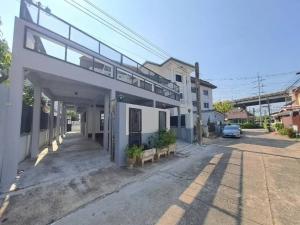 For RentTownhousePinklao, Charansanitwong : For rent, detached house, 48.5 square wah, Soi Borommaratchachonnani 87.